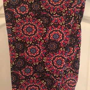 Lularoe Leggings TC Kaleidoscope Geo Print Pink
